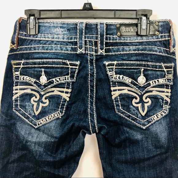 ROCK REVIVAL WOMENS JAYLYN CAPRI JEANS DISTRUCTED EMBELLISHED SEQUIN SIZE 28 NEW